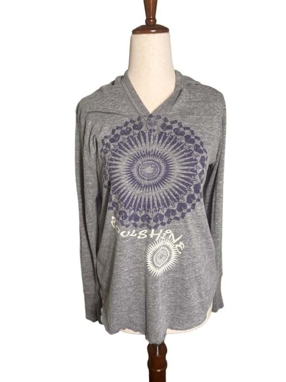 Alternative Earth Soulshine Lightweight Long Sleeve Hooded Pullover

H1122